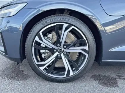 Photo 5 Volvo V60  T6 AWD 253+145ch Plus Style Dark Geartronic 8