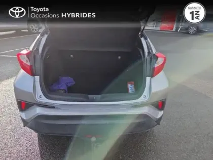 Photo 9 Toyota C-HR  122h Graphic 2WD E-CVT