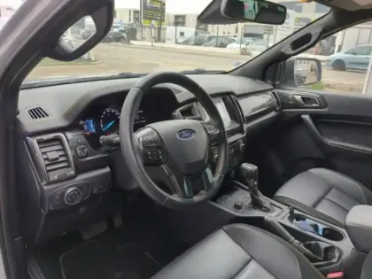 Photo 11 Ford Ranger  2.0 TDCi 213ch Double Cabine Wildtrak