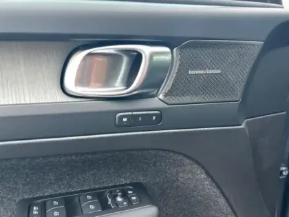 Photo 7 Volvo Xc40  B3 163ch Lounge Edition DCT 7