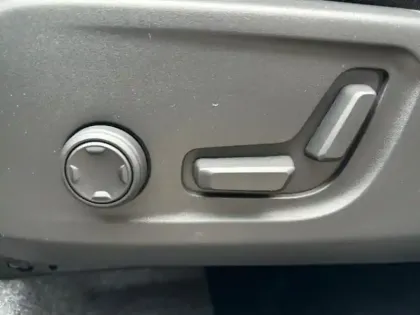 Photo 9 Volvo Xc40  B3 163ch Lounge Edition DCT 7