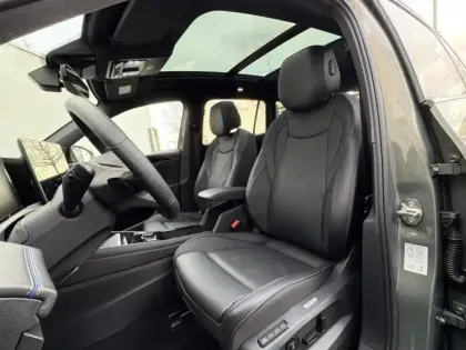 Photo 5 Volkswagen Tiguan  1.5 eHybrid 272ch R-Line Exclusive DSG6