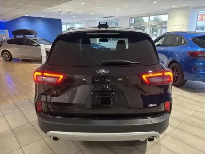 Photo 5 Ford Kuga  2.5 Duratec 180ch Hybrid FlexiFuel Titanium Business Powershift