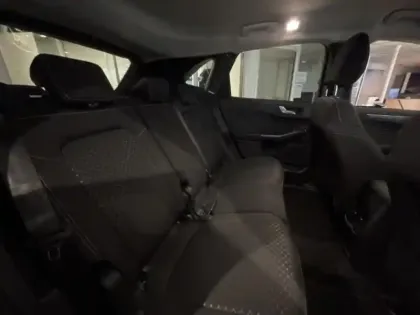 Photo 11 Ford Kuga  2.5 Duratec 180ch Hybrid FlexiFuel Titanium Business Powershift