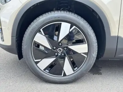 Photo 5 Volvo Ex40  Single Extended Range 252ch Plus