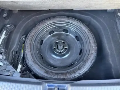 Photo 11 Volkswagen Golf  1.5 eTSI OPF 130ch R-Line DSG7