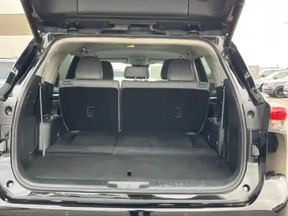 Photo 12 Toyota Highlander  2.5 Hybrid 248ch Lounge AWD-I MY22