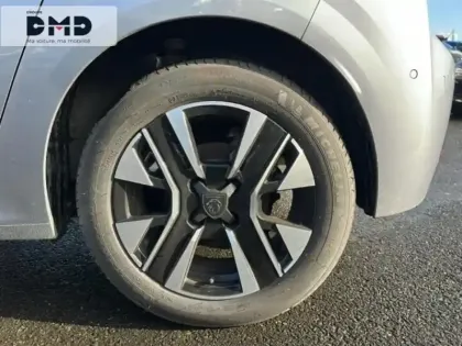 Photo 12 Peugeot 208  1.2 Hybrid 110ch Allure e-DCS6