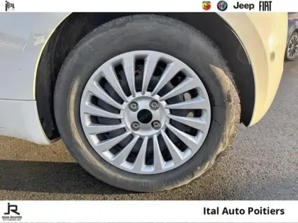 Photo 10 Fiat 500  Nouvelle Fiat  e 95ch Pack Confort & Style MY23