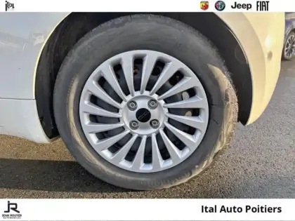 Photo 25 Fiat 500  Nouvelle Fiat  e 95ch Pack Confort & Style MY23