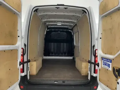 Photo 51 Renault Master  FGN TRAC F3500 L2H2 BLUE DCI 135