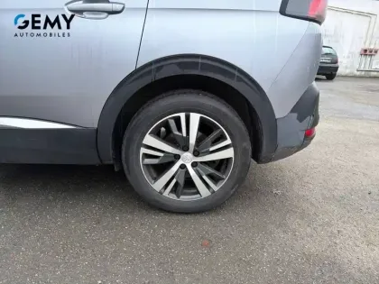 Photo 10 Peugeot 5008  PureTech 130ch S&S EAT8