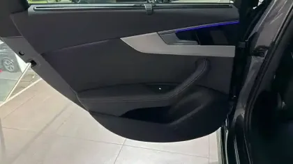 Photo 37 Audi A4  Avant 40 TDI 204 S tronic 7 Quattro