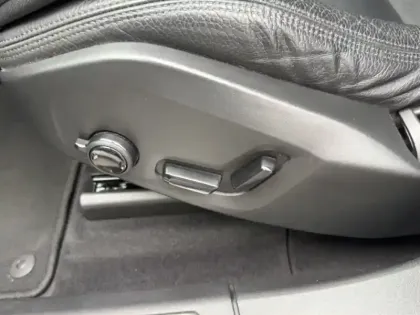 Photo 16 Volvo Xc60  T8 Twin Engine 303 ch + 87 ch Geartronic 8