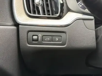 Photo 24 Volvo Xc60  T8 Twin Engine 303 ch + 87 ch Geartronic 8