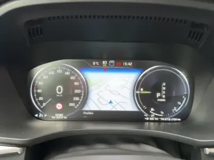 Photo 21 Volvo Xc60  T8 Twin Engine 303 ch + 87 ch Geartronic 8