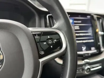 Photo 17 Volvo Xc60  T8 Twin Engine 303 ch + 87 ch Geartronic 8