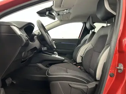 Photo 9 Renault Captur  E-Tech full hybrid 145