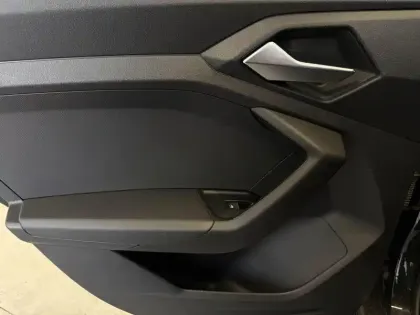 Photo 33 Audi A1  Allstreet 30 TFSI 110 ch S tronic 7