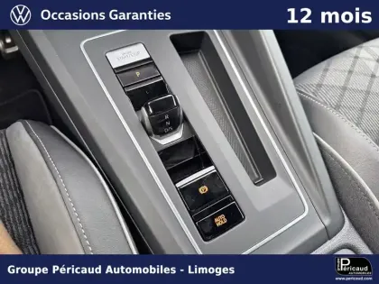 Photo 10 Volkswagen Golf  1.5 eTSI OPF 150 DSG7