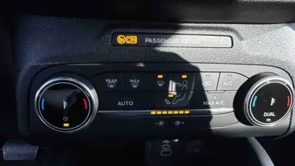 Photo 60 Ford Kuga  2.5 Duratec 190 ch FlexiFuel FHEV E85 Powershift