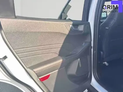 Photo 20 Ford Kuga  2.5 Duratec 190 ch FlexiFuel FHEV E85 Powershift