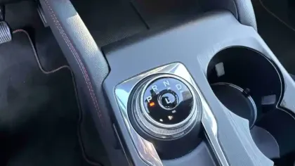 Photo 35 Ford Kuga  2.5 Duratec 190 ch FlexiFuel FHEV E85 Powershift