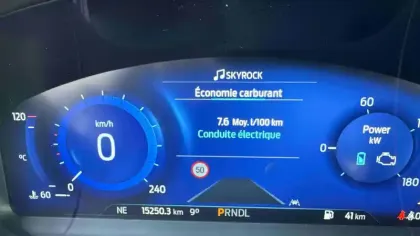 Photo 32 Ford Kuga  2.5 Duratec 190 ch FlexiFuel FHEV E85 Powershift