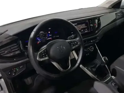 Photo 8 Volkswagen Polo 1.0 TSI 95 S&S BVM5 VW Edition