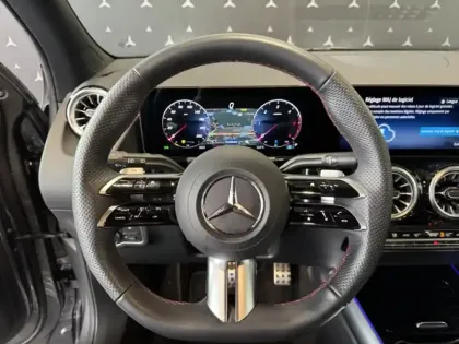 Photo 15 Mercedes GLA 200 d AMG Line