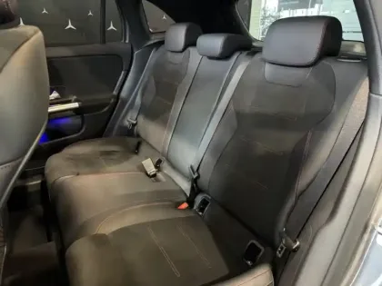 Photo 14 Mercedes GLA 200 d AMG Line