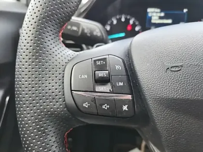 Photo 15 Ford Puma 1.0 EcoBoost 125ch S&S mHEV ST-Line Powershift