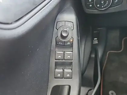 Photo 5 Ford Puma 1.0 EcoBoost 125ch S&S mHEV ST-Line Powershift