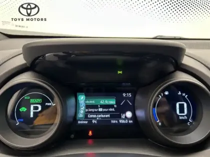 Photo 15 Toyota Yaris Hybride 1.5 116H DESIGN