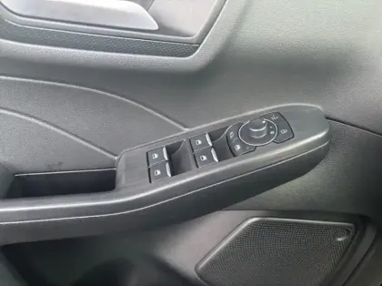 Photo 5 Ford Kuga 2.5 Duratec 190ch FHEV E85 ST-Line BVA