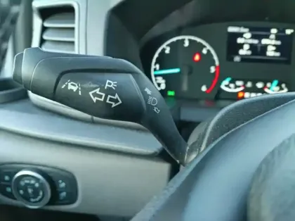 Photo 18 Ford Transit Custom Kombi 320 L1H1 2.0 EcoBlue 130ch Trend Business Euro6.2 7cv