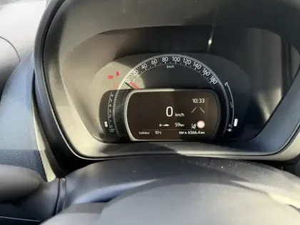 Photo 25 Toyota Aygo Gén. I Ph1 Design 5