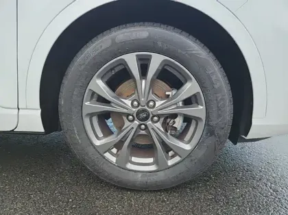 Photo 13 Ford Kuga 2.5 Duratec 190ch FHEV E85 ST-Line BVA