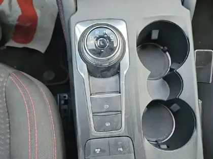 Photo 7 Ford Kuga 2.5 Duratec 190ch FHEV E85 ST-Line BVA