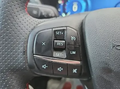 Photo 15 Ford Kuga 2.5 Duratec 190ch FHEV E85 ST-Line BVA