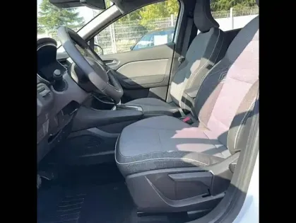 Photo 22 Renault Captur E-Tech full hybrid 145 ch Techno 5p