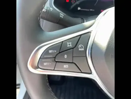 Photo 17 Renault Captur E-Tech full hybrid 145 ch Techno 5p