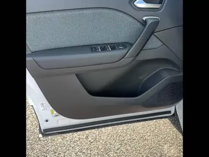 Photo 10 Renault Captur E-Tech full hybrid 145 ch Techno 5p