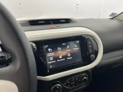 Photo 17 Renault Twingo III Achat Intégral 21 Zen 5p