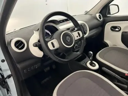 Photo 13 Renault Twingo III Achat Intégral 21 Zen 5p