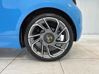 Photo 10 Abarth 500  e 155ch 42kWh Turismo 4cv