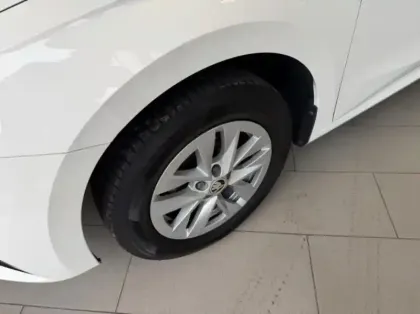 Photo 5 Skoda Fabia  1.0 TSI 95ch Ambition