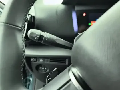 Photo 16 Citroën C4  PureTech 130 S&S EAT8 Shine Pack