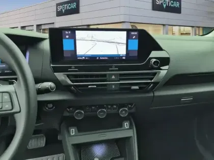 Photo 10 Citroën C4  PureTech 130 S&S EAT8 Shine Pack