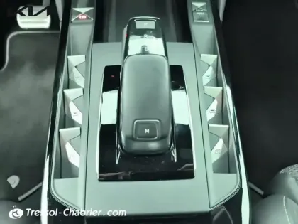 Photo 19 DS DS 3 DS3 Crossback PureTech 130 EAT8 Performance Line